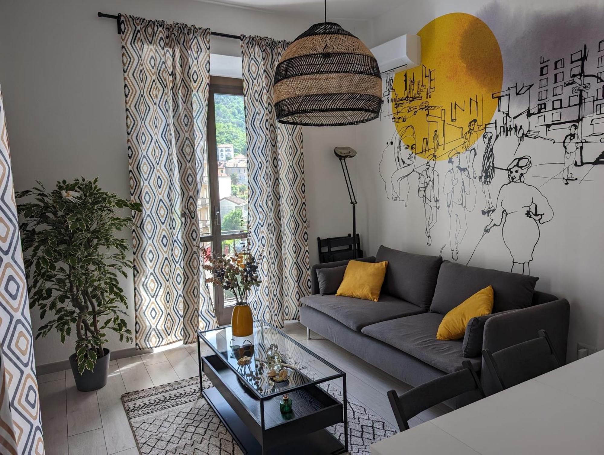 Bright Flat Just 10 Minutes From The City Centre Como Exterior foto